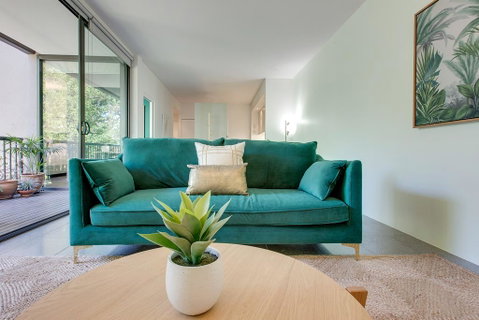 Tranquil Contemporary Hideaway In Hippest Area - Accommodation Brisbane 3