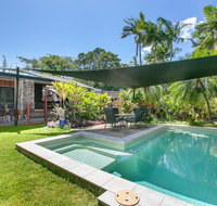 Tropical House Pool and Extra Bungalow 4 bedrooms - Accommodation Brisbane