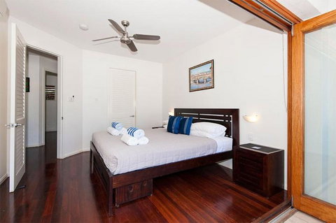 Tropical Oasis - 8 Templemoon - Accommodation Brisbane 3