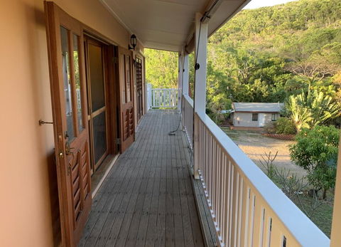 Tropical Styling - Accommodation Brisbane 2