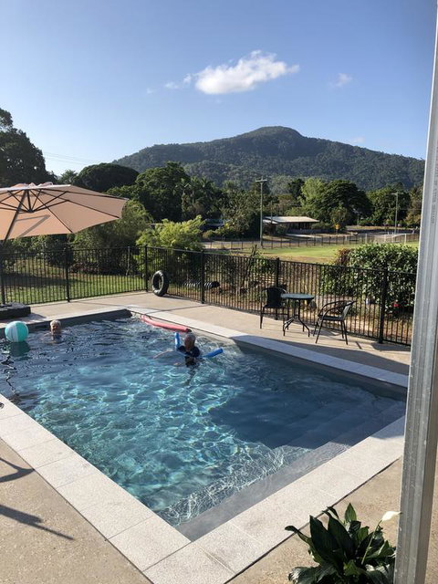 Tropical Retreat - Accommodation Brisbane 1