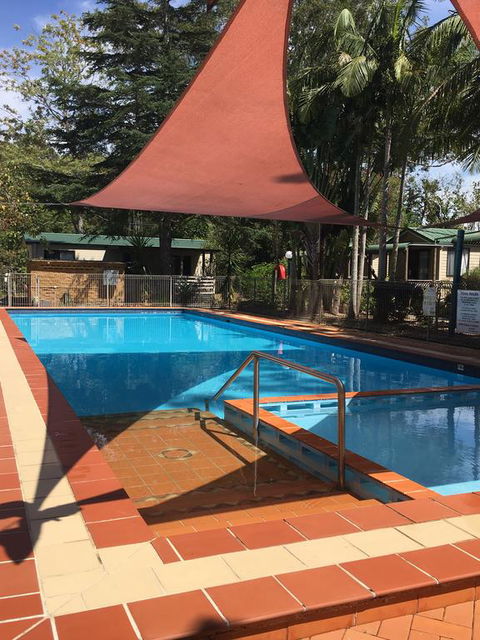 Twin Dolphins Holiday Park - Accommodation Brisbane 0