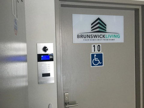 U1 Brunswick Living Brand New Apartment Close To Airport And CBD - Accommodation Brisbane 3