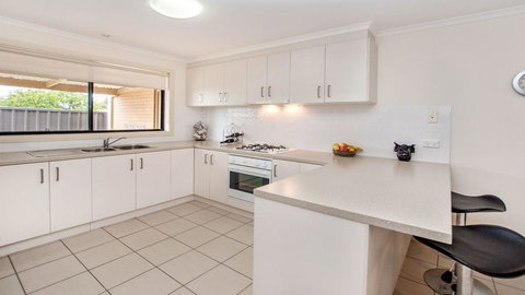 Ulmara Unit 2 - Accommodation Brisbane 2