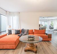 ULTRA SPACIOUS STYLISH HOME IN PRESTONS - SYDNEY - Accommodation Brisbane