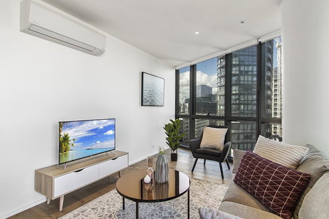 Ultra-Modern Luxury With Views At Kai Waterfront - Accommodation Brisbane 2