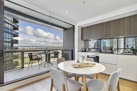 Ultra-Modern Luxury With Views At Kai Waterfront - Accommodation Brisbane 0