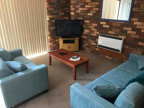 Unit 2 @ Beach Haven - Accommodation Brisbane 1