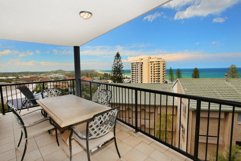 Unit 4, Beaumont Sur Mer, 13 - 15 Pacific Terrace Coolum Beach, 400 BOND, LINEN SUPPLIED - Accommodation Brisbane 0
