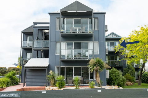 Unit 9 Bellevue - Accommodation Brisbane 0