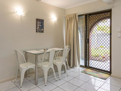 Upstairs And Downstairs - 81 Denman Camp Rd - Accommodation Brisbane 2