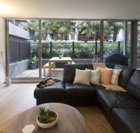 Urban Sea Drift - Pets Pool Gym Parking Beach 250m - Accommodation Brisbane