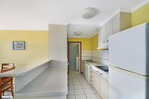 Vaai Moana - 5/10 Oriole Avenue - Accommodation Brisbane 2
