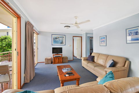 Vaai Moana - 5/10 Oriole Avenue - Accommodation Brisbane 0