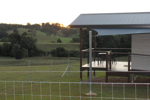 Valley Cabins By The Creek - Accommodation Brisbane 2