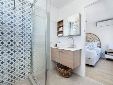 Ventura Beach Motel - 1 Bedroom - Accommodation Brisbane 3