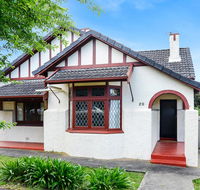 Victor Harbor Cottage 'Cornhill' - Pet Friendly - Accommodation Brisbane