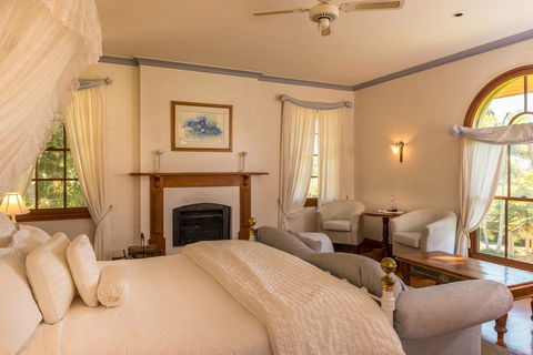 Victoria's At Ewingsdale - Accommodation Brisbane 3