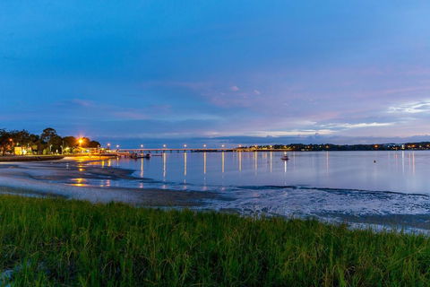 Views, Pool, Air Conditioning - Karoonda Sands Welsby Pde, Bongaree - Accommodation Brisbane 2