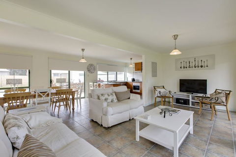 Villa De Mer At Phillip Island - Accommodation Brisbane 0