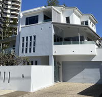 Villa Garfield Surfers Paradise