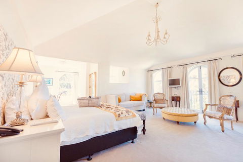 Villa Howden - Accommodation Brisbane 0