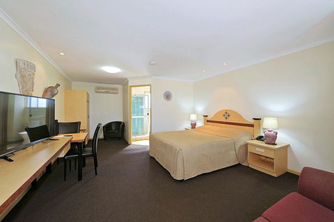 Villa Mirasol Motor Inn - Accommodation Brisbane 2