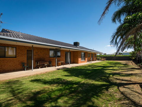Vineyard Retreat Mildura - Accommodation Brisbane 2
