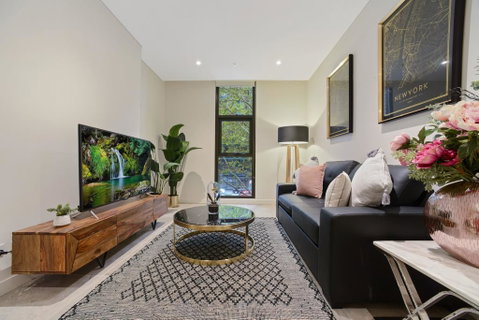 Walking To Darling Harbour, ICC,QVB, Shopping Mall - Accommodation Brisbane 0