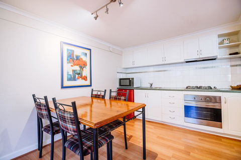 Warburton Lodge - Accommodation Brisbane 3