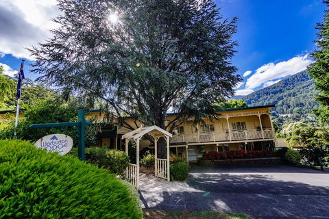Warburton Lodge - Accommodation Brisbane 0