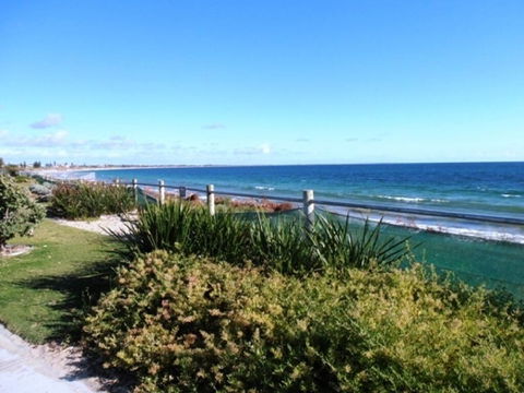 Warnbro Beach Family Accommodation - Accommodation Brisbane 3