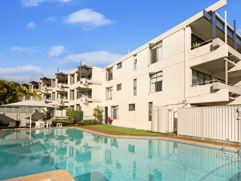 Warroo Apartments - Accommodation Brisbane 2