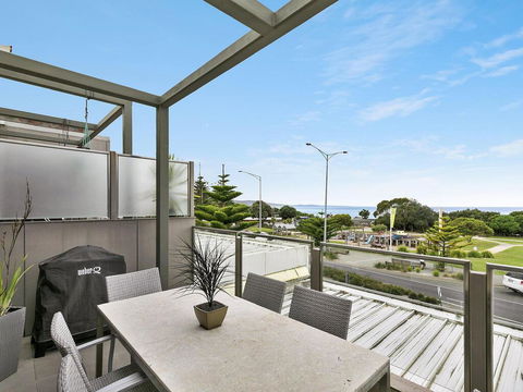 WATERFRONT TWO - Position Perfect , , , NEW LISTING 2019, , ,  - Accommodation Brisbane 1