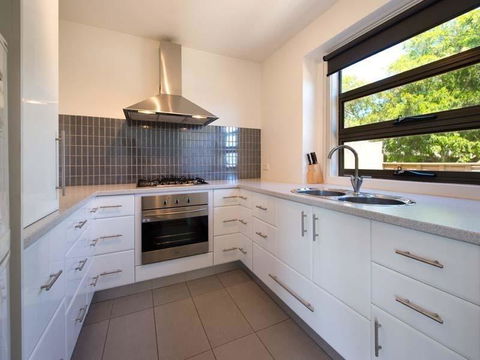 Daydream Cottage - Accommodation Brisbane 3