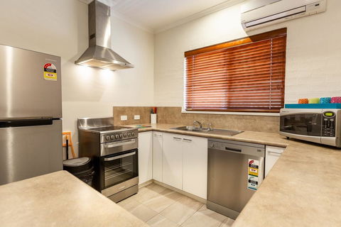 Blazing Stump Motel & Suites - Accommodation Brisbane 2