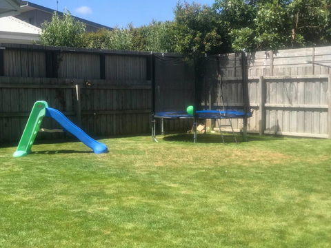 The Perfect Zone- SLEEPS 12 - Accommodation Brisbane 4