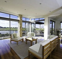 19 Glen Eagles Close - Accommodation Brisbane