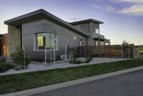 19 Glen Eagles Close - Accommodation Brisbane 3