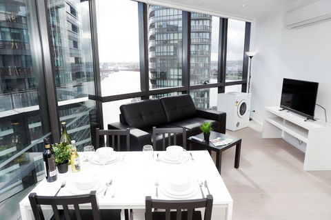 Auzzie Apartments Docklands, Melbourne - Accommodation Brisbane 33