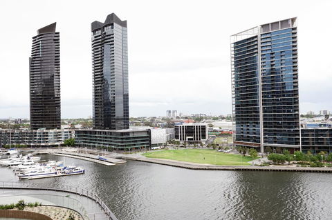 Auzzie Apartments Docklands, Melbourne - Accommodation Brisbane 17