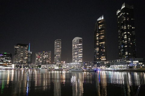 Auzzie Apartments Docklands, Melbourne - Accommodation Brisbane 0
