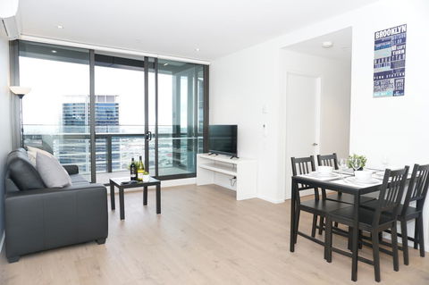 Auzzie Apartments Docklands, Melbourne - Accommodation Brisbane 39