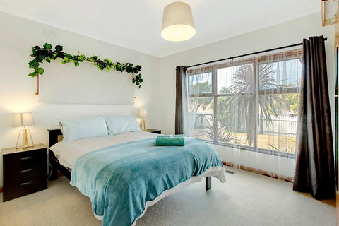 Sunryes Beach House - Accommodation Brisbane 11
