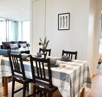 Superb habour view/ Stylish apartment / Landmark building/ Free tram - Accommodation Brisbane