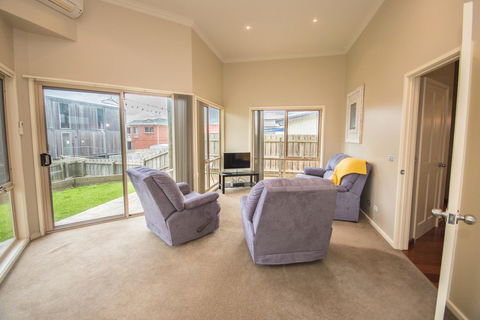 The Pitch - Accommodation Brisbane 32