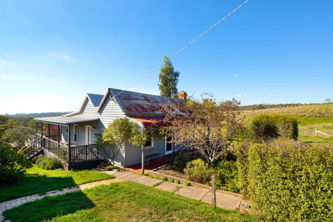 Cabrito - Accommodation Brisbane 0