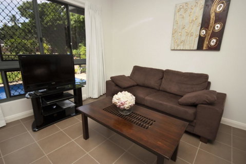Woodville Beach Townhouse 6 - Accommodation Brisbane 11