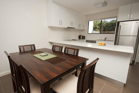 Woodville Beach Townhouse 6 - Accommodation Brisbane 7