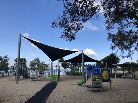 Bribie Island Hotel - Accommodation Brisbane 23